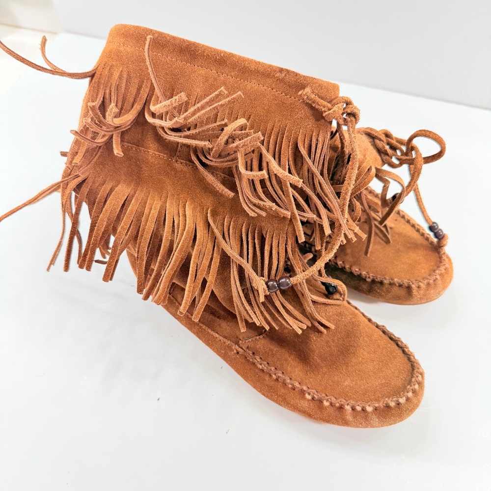 Minnetonka Women's Brown Suede Leather 2 Layer Fringe Boot Moccasin Mid Calf 7.5